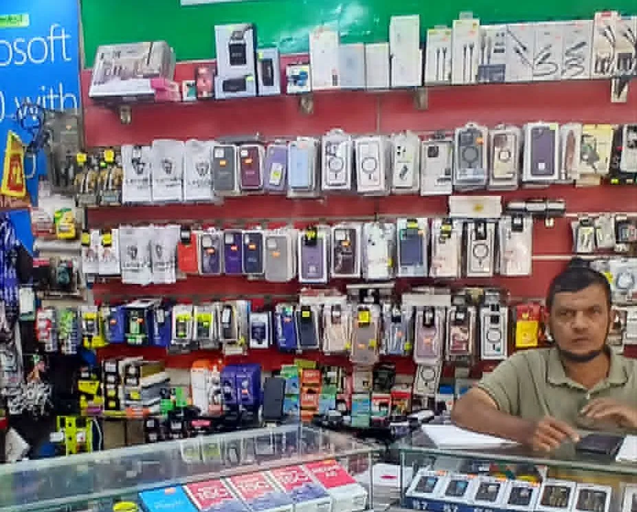 SIM card and connectivity